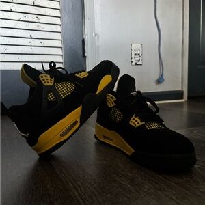 Jordan Black and Yellow Sneakers (unisex)